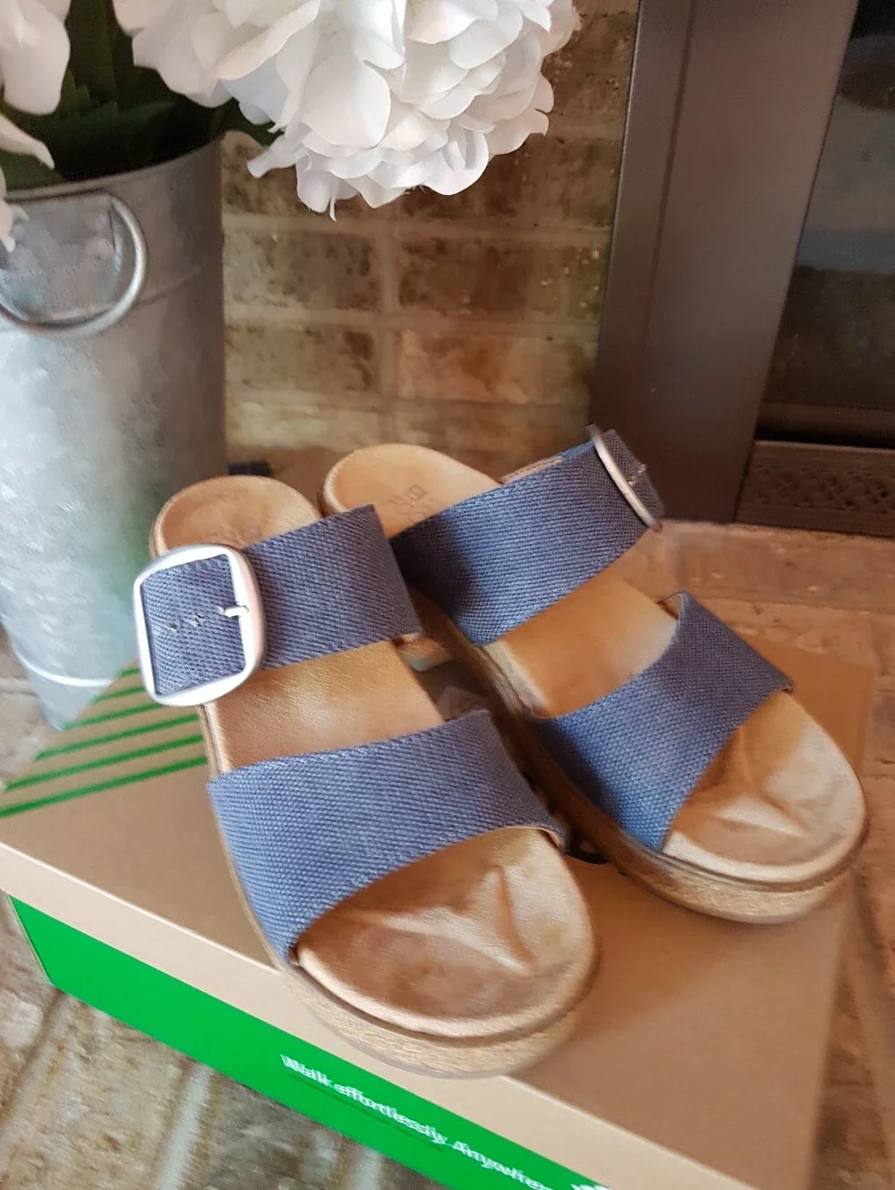 Denim WHITE MOUNTAIN Women's Copious Slide Sandal Footbeds